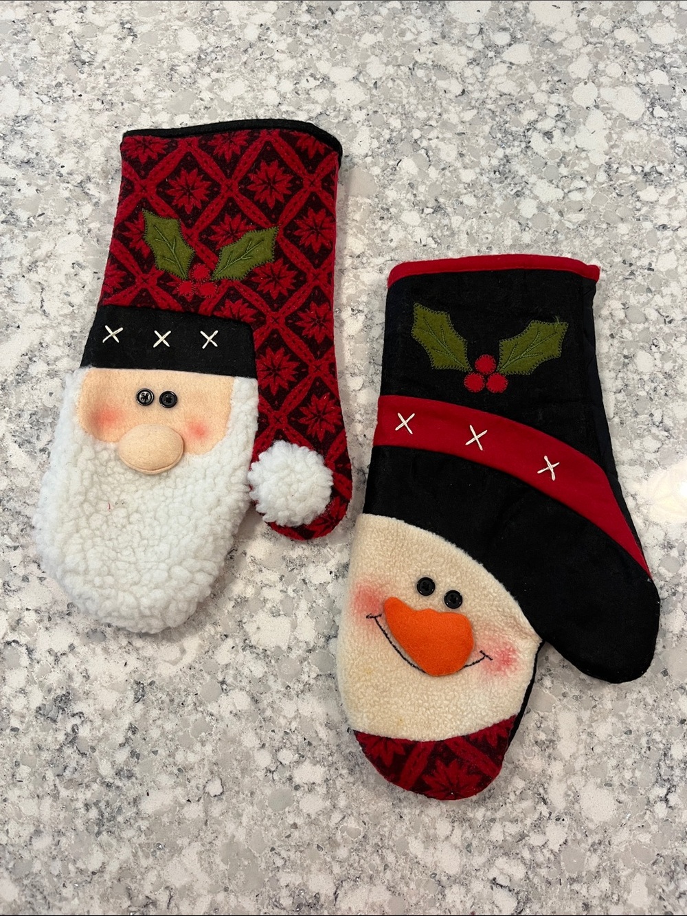 Festive Santa and Snowman Holiday Oven Mitts - Red & Black—NWOT